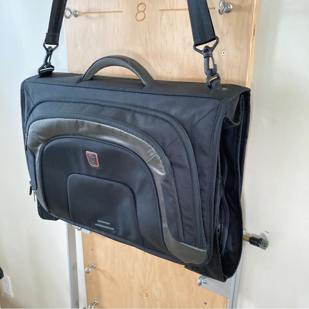 Tumi t-tech garment bag